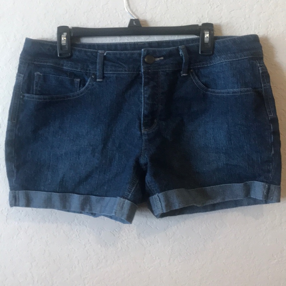 Faded Glory Women’s size 14 shorts